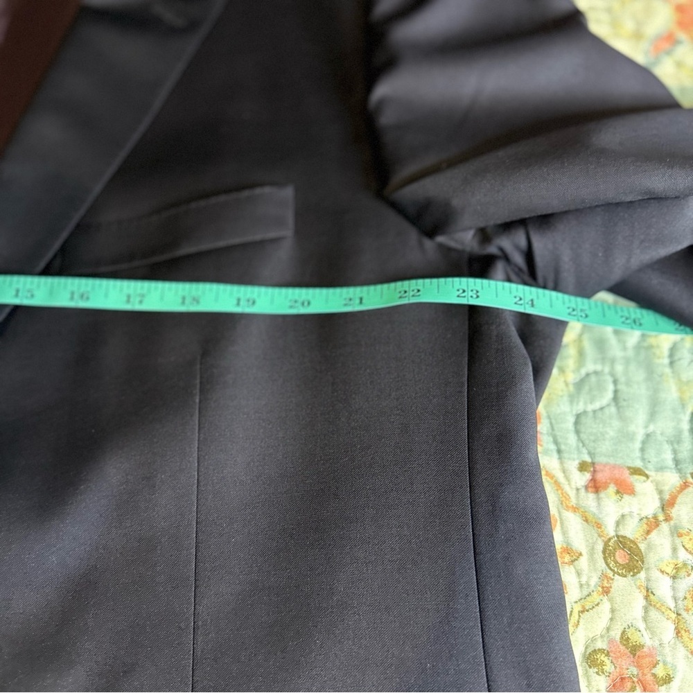 Men's Classic Black Pinstripe Suit - Picture 10 of 16